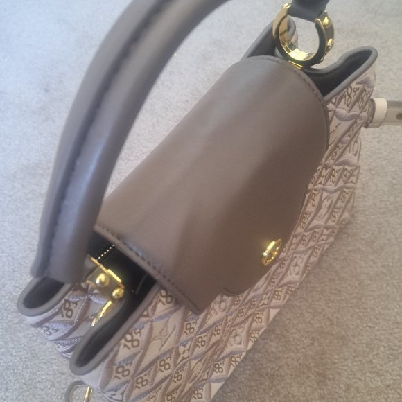 New Unbranded Cross body bag - Picture 3 of 6